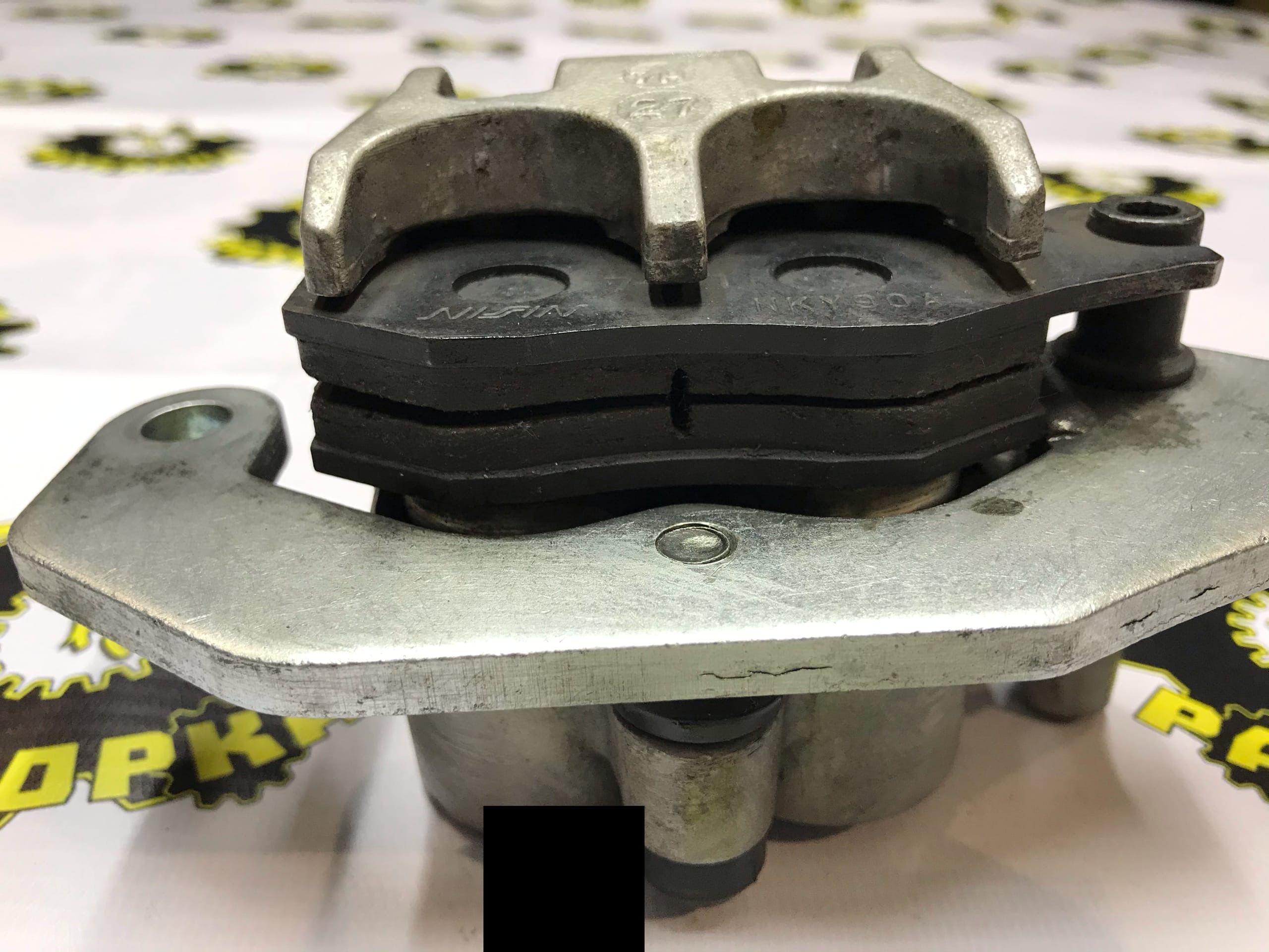 Суппорт тормозной Колодки тормозные 8GC-2580T-00-00 — фото 1