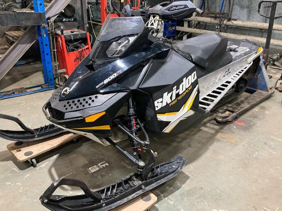 BRP Renegade X 800R 2008 перед разборкой