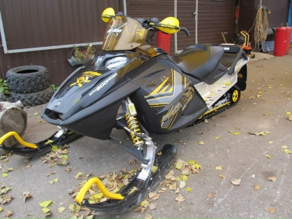 BRP MX Z 800 HO 2006 перед разборкой